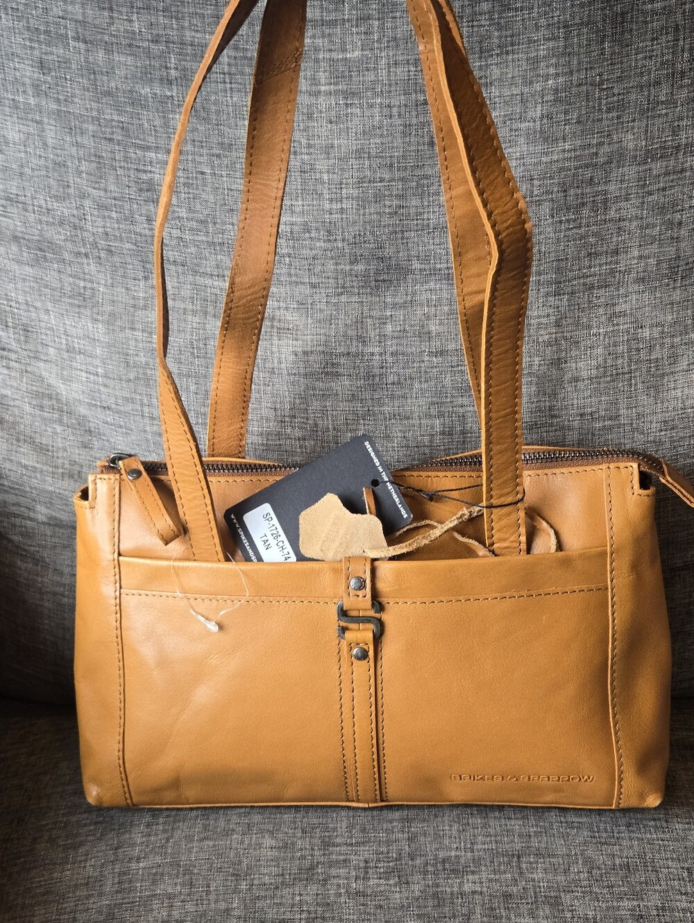 Spikes & Sparrow cognac-colored leather shoulder bag like new condition